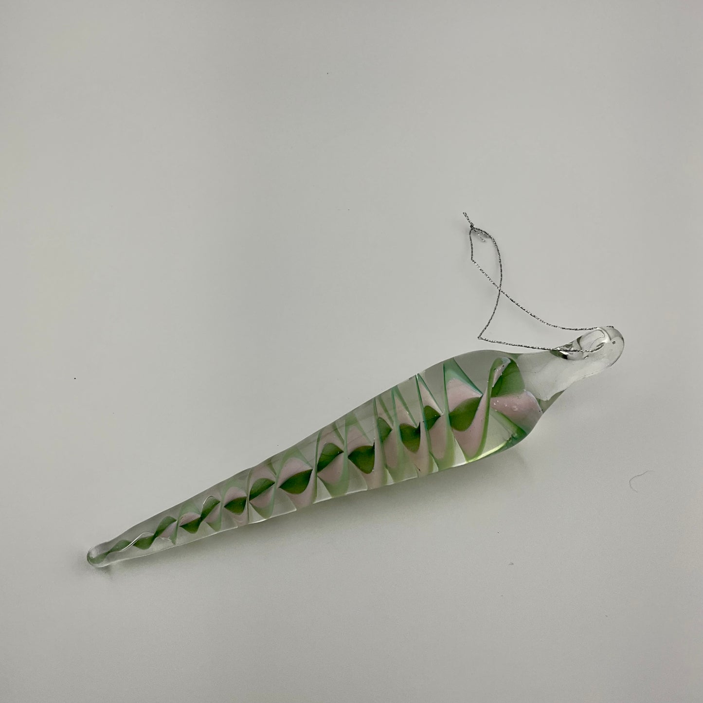 Plantphibian Green and Pink Filigrana Glass Icicle Ornament